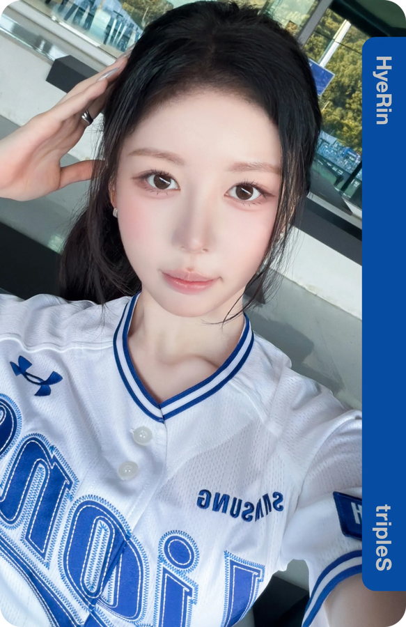HyeRin C2 357Z